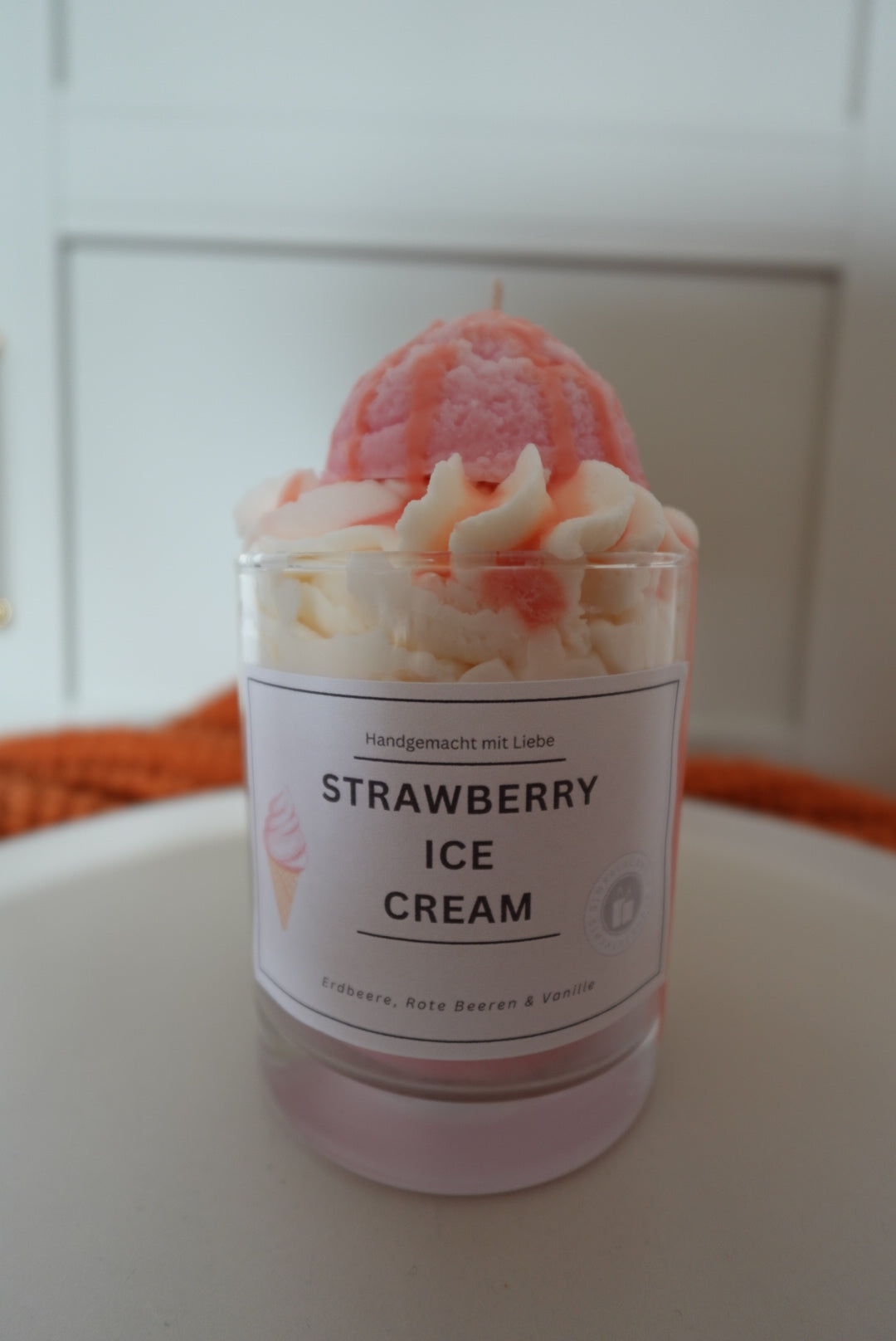 STRAWBERRY ICE CREAM CANDLE