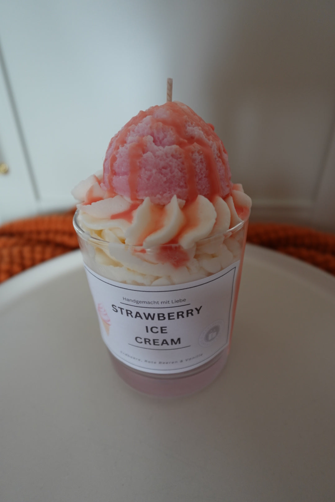 STRAWBERRY ICE CREAM CANDLE