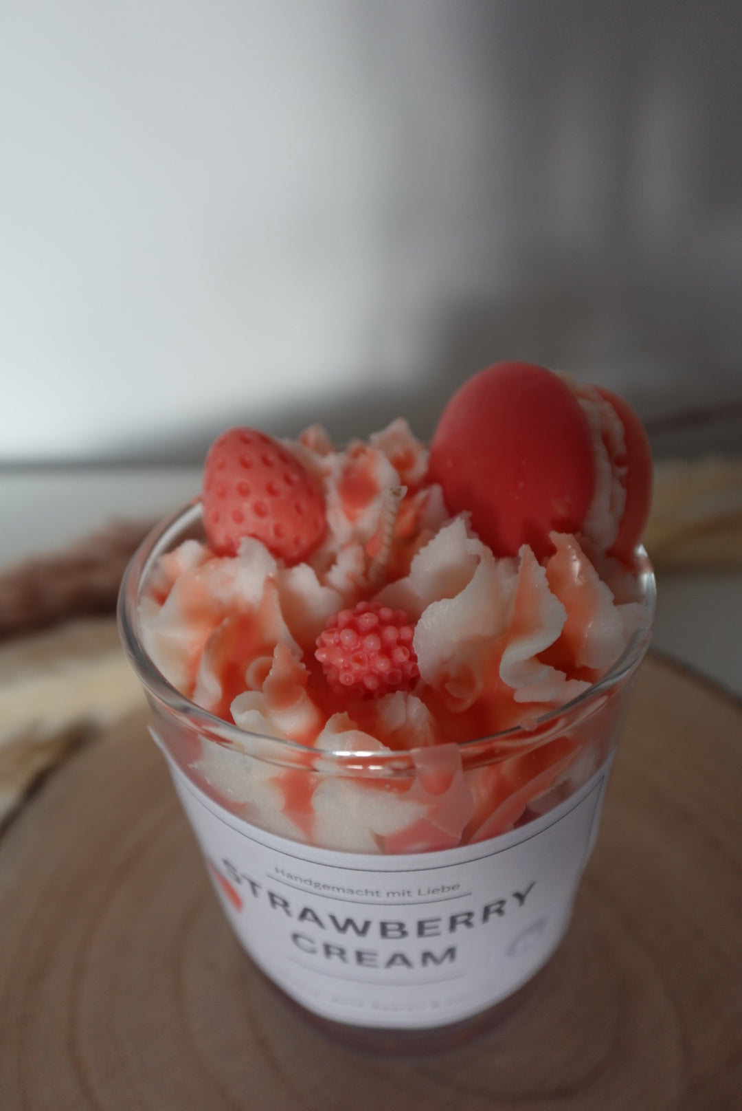 STRAWBERRY-CREAM CANDLE🍓
