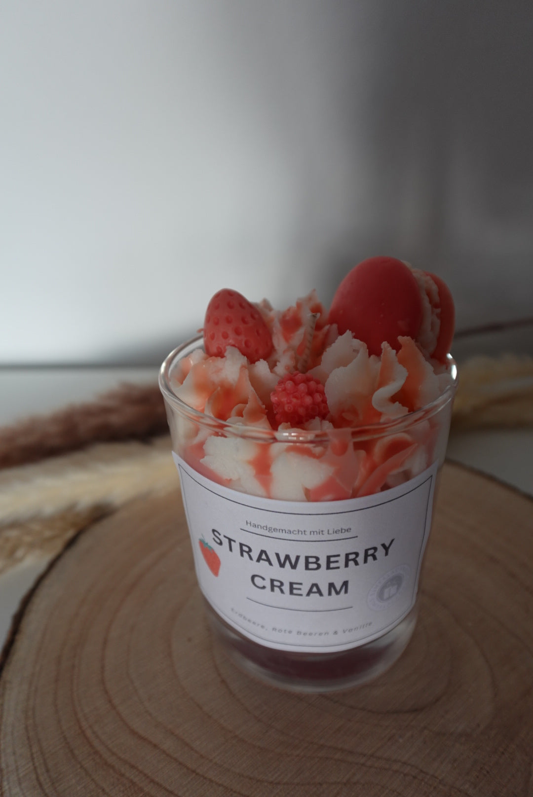 STRAWBERRY-CREAM CANDLE🍓